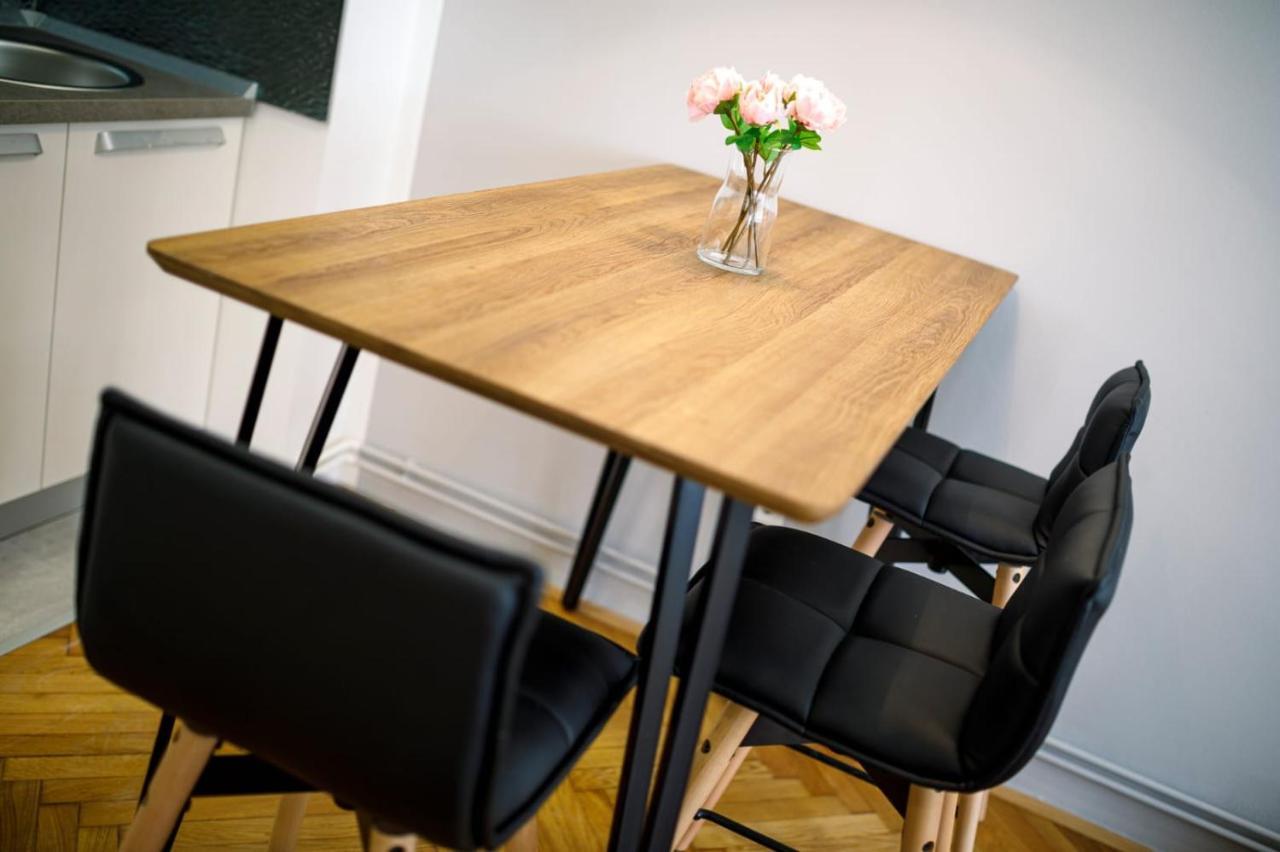 Studio Apartman Leon, Gajeva 7 Загреб Екстериор снимка